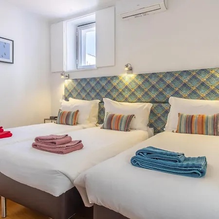 Lv Premier Bica River View Лісабон