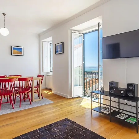 Lv Premier Bica River View Apartment *